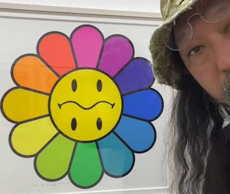 Улыбающийся цветок: 5 любопытных фактов о художнике Такаши Мураками