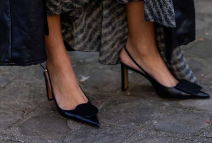 Босоножки и не только — какая обувь в моде летом 2024