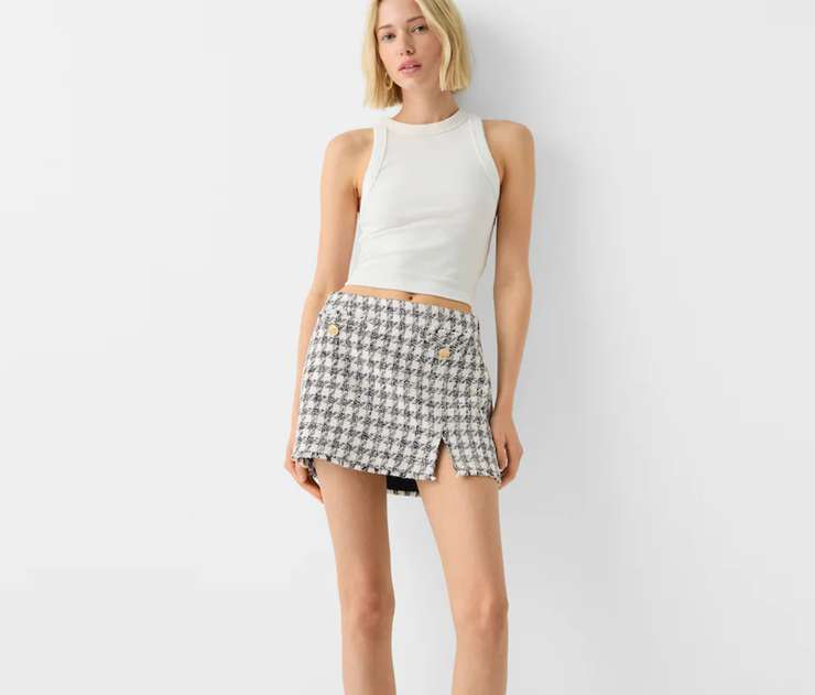 Белая майка: с чем сочетать, куда и как носить летом 2024 Белая майка: с чем сочетать, куда и как носить летом 2024