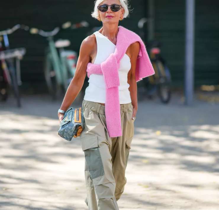 Белая майка: с чем сочетать, куда и как носить летом 2024 Белая майка: с чем сочетать, куда и как носить летом 2024