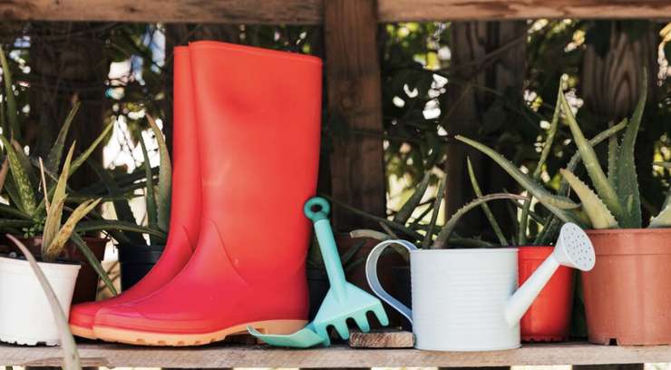 Кардиган, дождевик и другие вещи, которые понадобятся вам на даче Кардиган, дождевик и другие вещи, которые понадобятся вам на даче