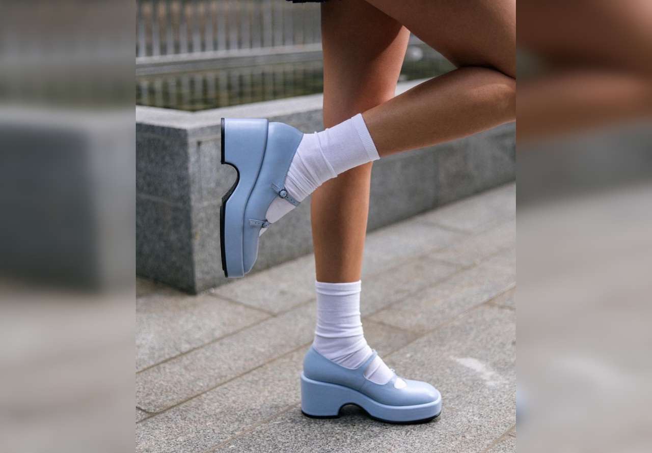 Обувь с носками: как их подружить, чтобы выглядеть стильно Обувь с носками: как их подружить, чтобы выглядеть стильно