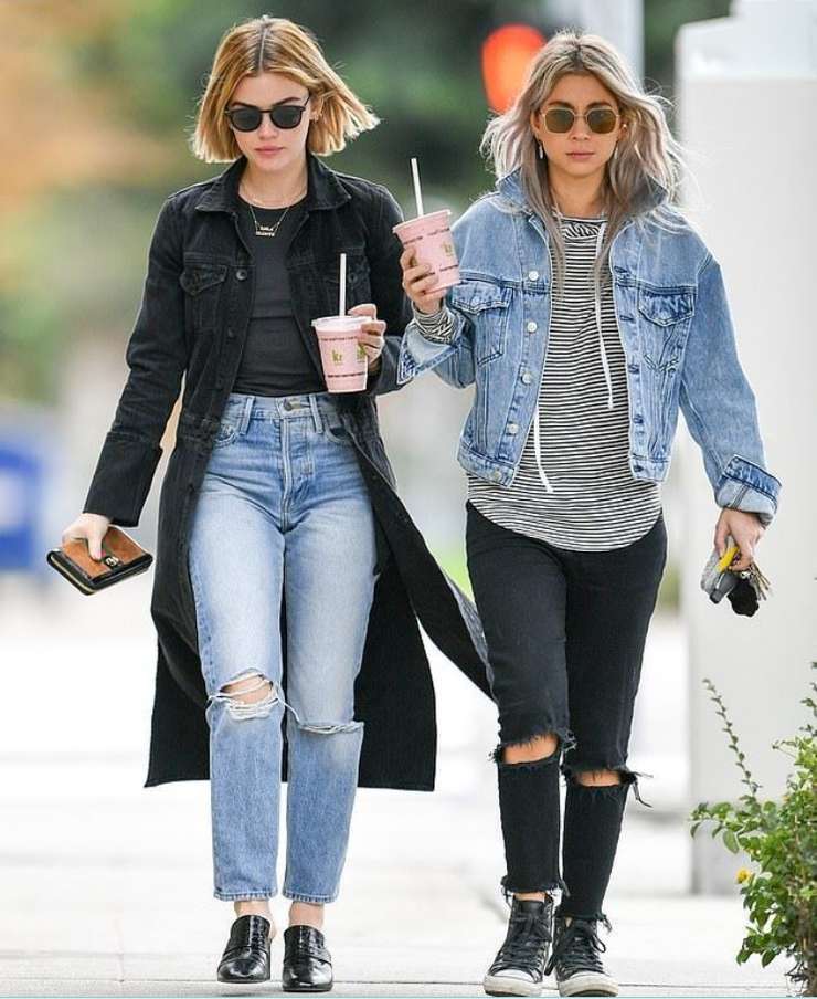 Черный деним: как правильно стилизовать и с чем носить, тренды лето-осень Черный деним: как правильно стилизовать и с чем носить, тренды лето-осень