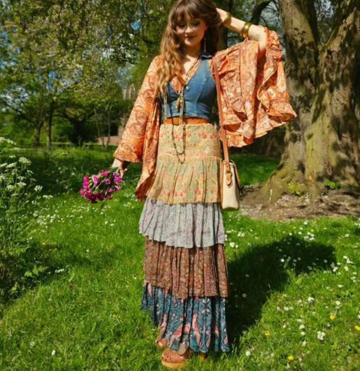 Цыганская юбка: с чем носить, как правильно подобрать, если вам больше 35 Цыганская юбка: с чем носить, как правильно подобрать, если вам больше 35