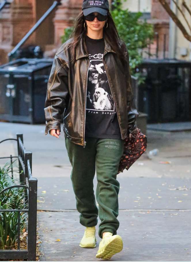 Кроссовки: какие в моде летом и осенью 2024 и с чем их носить Кроссовки: какие в моде летом и осенью 2024 и с чем их носить