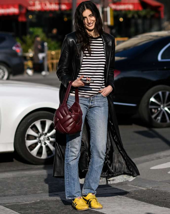 Кроссовки: какие в моде летом и осенью 2024 и с чем их носить Кроссовки: какие в моде летом и осенью 2024 и с чем их носить