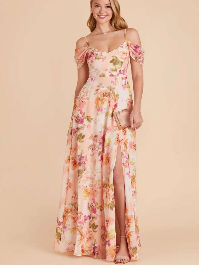 Как персик: самый модный цвет платья для подружек невесты в 2024 году Как персик: самый модный цвет платья для подружек невесты в 2024 году