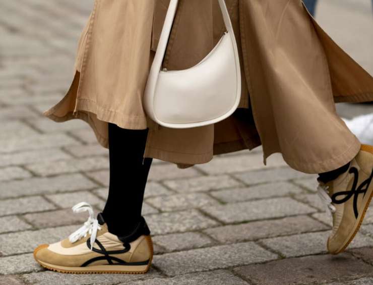 Какие кроссовки носить осенью: гид по трендам от стилиста, чтобы купить уже сейчас Какие кроссовки носить осенью: гид по трендам от стилиста, чтобы купить уже сейчас