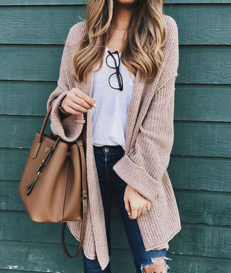 Молочно-розовый: главный цвет осени 2025, как добавить его в гардероб