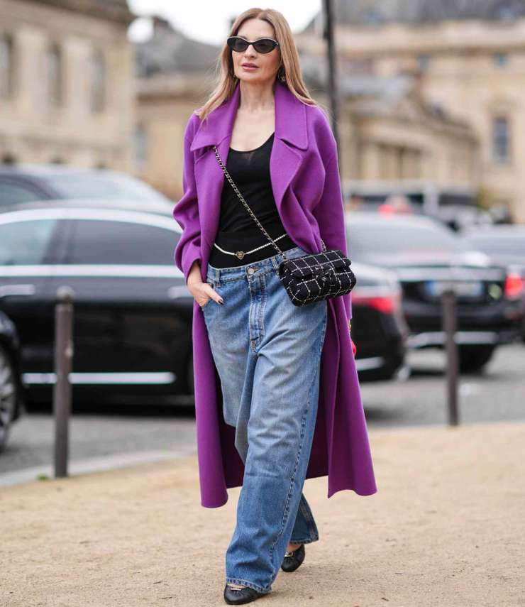 Королевский фиолетовый — главный цвет осени: стилист рассказала, как его носить