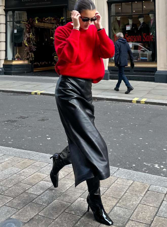 Не только в офис: как и с чем носить юбку-карандаш, советы стилиста