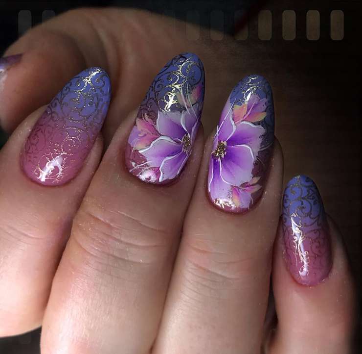 Ностальгия и стиль: топ−5 идей винтажного маникюра на осень