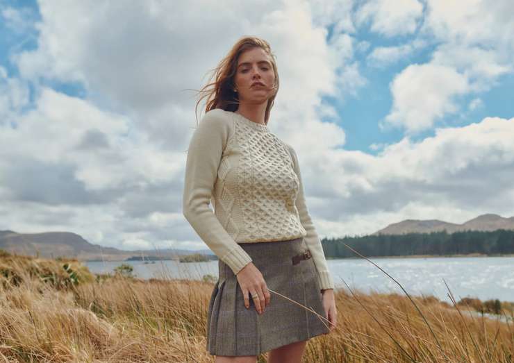 Утепляемся стильно: какие свитеры в моде осенью 2025 Утепляемся стильно: какие свитеры в моде осенью 2025